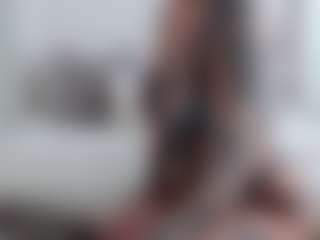 Iamjuliabond's Live Sex Cam Show