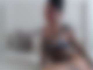 Iamjuliabond's Live Sex Cam Show