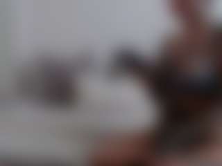 Iamjuliabond's Live Sex Cam Show
