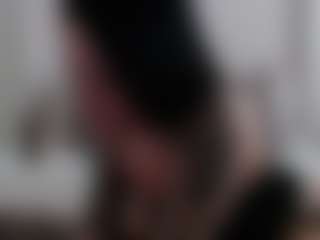 Iamjuliabond's Live Sex Cam Show