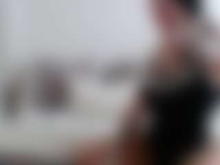 Iamjuliabond's Live Sex Cam Show