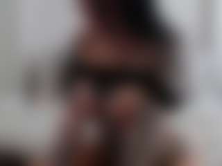 Iamjuliabond's Live Sex Cam Show