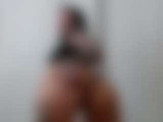 Iamjuliabond's Live Sex Cam Show