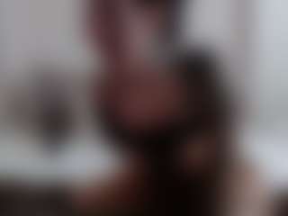 Iamjuliabond's Live Sex Cam Show