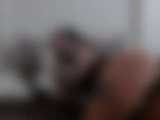 Iamjuliabond's Live Sex Cam Show