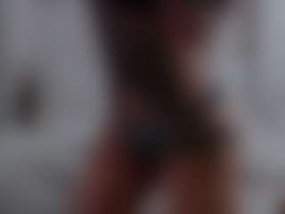 Iamjuliabond's Live Sex Cam Show