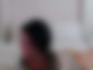 Live cam show with Iamjuliabond - Strip on madthumbs