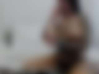 Iamjuliabond's Live Sex Cam Show