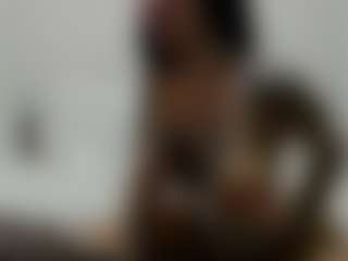 Iamjuliabond's Live Sex Cam Show