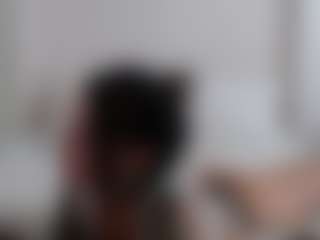 Iamjuliabond's Live Sex Cam Show