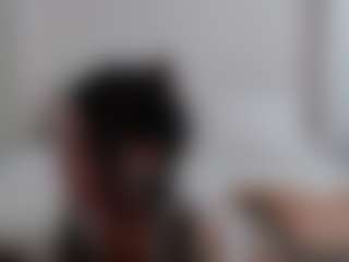 Iamjuliabond's Live Sex Cam Show