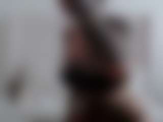 Iamjuliabond's Live Sex Cam Show
