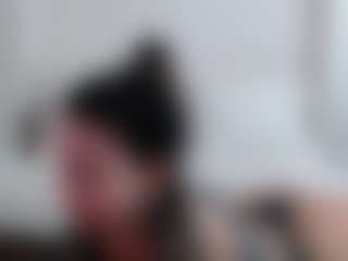 Iamjuliabond's Live Sex Cam Show