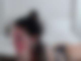 Iamjuliabond's Live Sex Cam Show