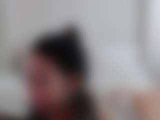 Iamjuliabond's Live Sex Cam Show