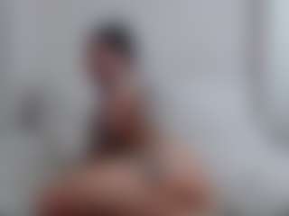 Iamjuliabond's Live Sex Cam Show