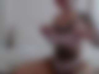Iamjuliabond's Live Sex Cam Show