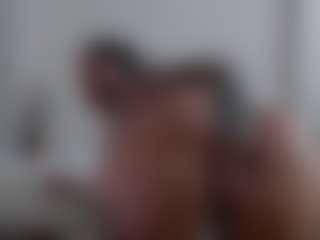 Live cam show with Iamjuliabond - Orgasm on Camsoda