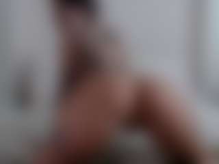Iamjuliabond's Live Sex Cam Show