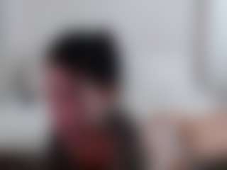 Live cam show with Iamjuliabond - Shaved Pussy on https://playwithruby.com