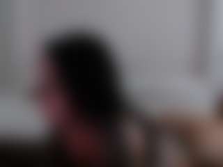 Live cam show with Iamjuliabond - Orgasm on SxyPornLive