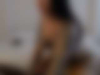 Iamjuliabond's Live Sex Cam Show