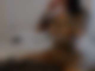 Iamjuliabond's Live Sex Cam Show