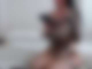 Iamjuliabond's Live Sex Cam Show