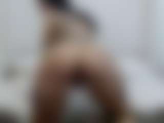 Iamjuliabond's Live Sex Cam Show