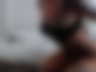 Iamjuliabond's Live Sex Cam Show