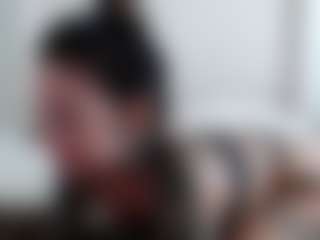 Show de cam en vivo con Iamjuliabond - Tease en Camsoda