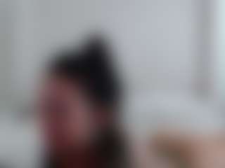 Iamjuliabond's Live Sex Cam Show