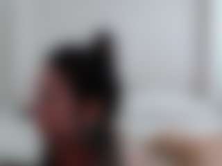 Iamjuliabond's Live Sex Cam Show