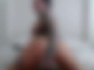 Iamjuliabond's Live Sex Cam Show