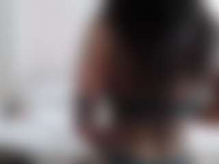 Iamjuliabond's Live Sex Cam Show