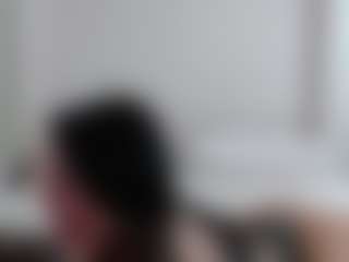 Iamjuliabond's Live Sex Cam Show