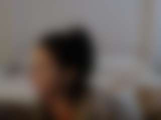 Iamjuliabond's Live Sex Cam Show