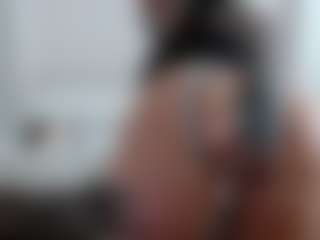 Iamjuliabond's Live Sex Cam Show