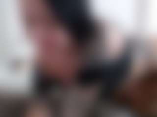 Iamjuliabond's Live Sex Cam Show