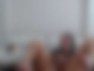 Iamjuliabond's Live Sex Cam Show