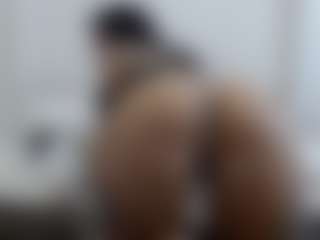 Iamjuliabond's Live Sex Cam Show