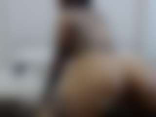 Iamjuliabond's Live Sex Cam Show