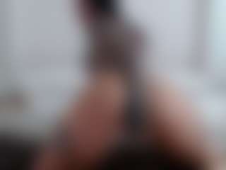 Iamjuliabond's Live Sex Cam Show