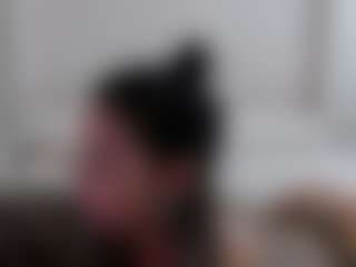 Iamjuliabond's Live Sex Cam Show