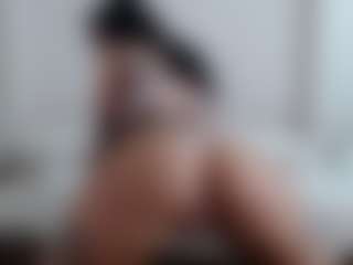 Iamjuliabond's Live Sex Cam Show