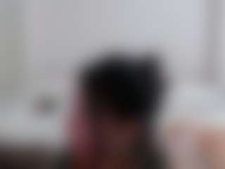 Iamjuliabond's Live Sex Cam Show