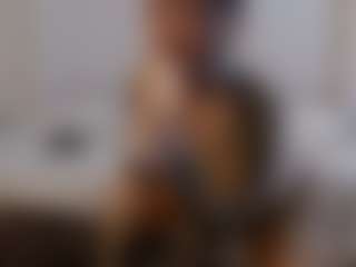 Iamjuliabond's Live Sex Cam Show