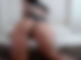 Iamjuliabond's Live Sex Cam Show