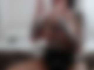 Iamjuliabond's Live Sex Cam Show