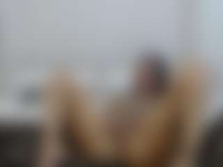 Iamjuliabond's Live Sex Cam Show